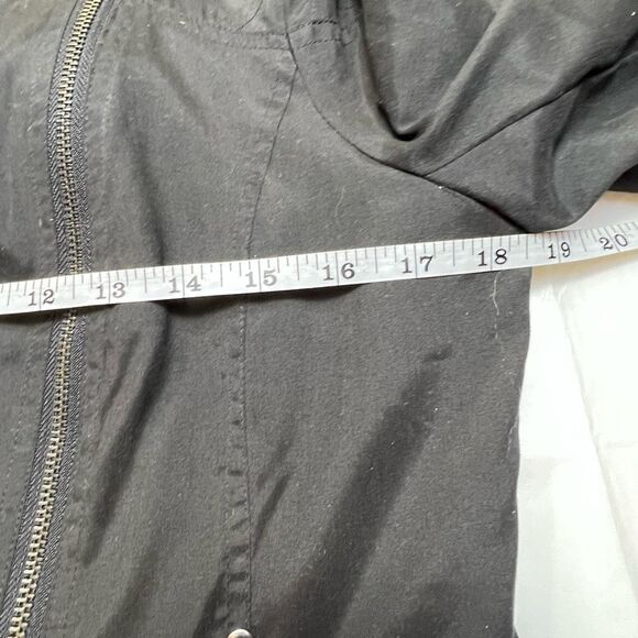 Women’s Zoompy Jackets & Coats | Black Jacket | Color: Black/Tan size Medium - Picture 7 of 8